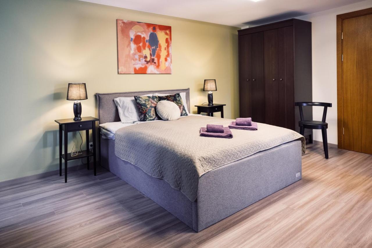 Rothko Apartment/8 Guests/4Bedrooms/Riga Old Town Dış mekan fotoğraf