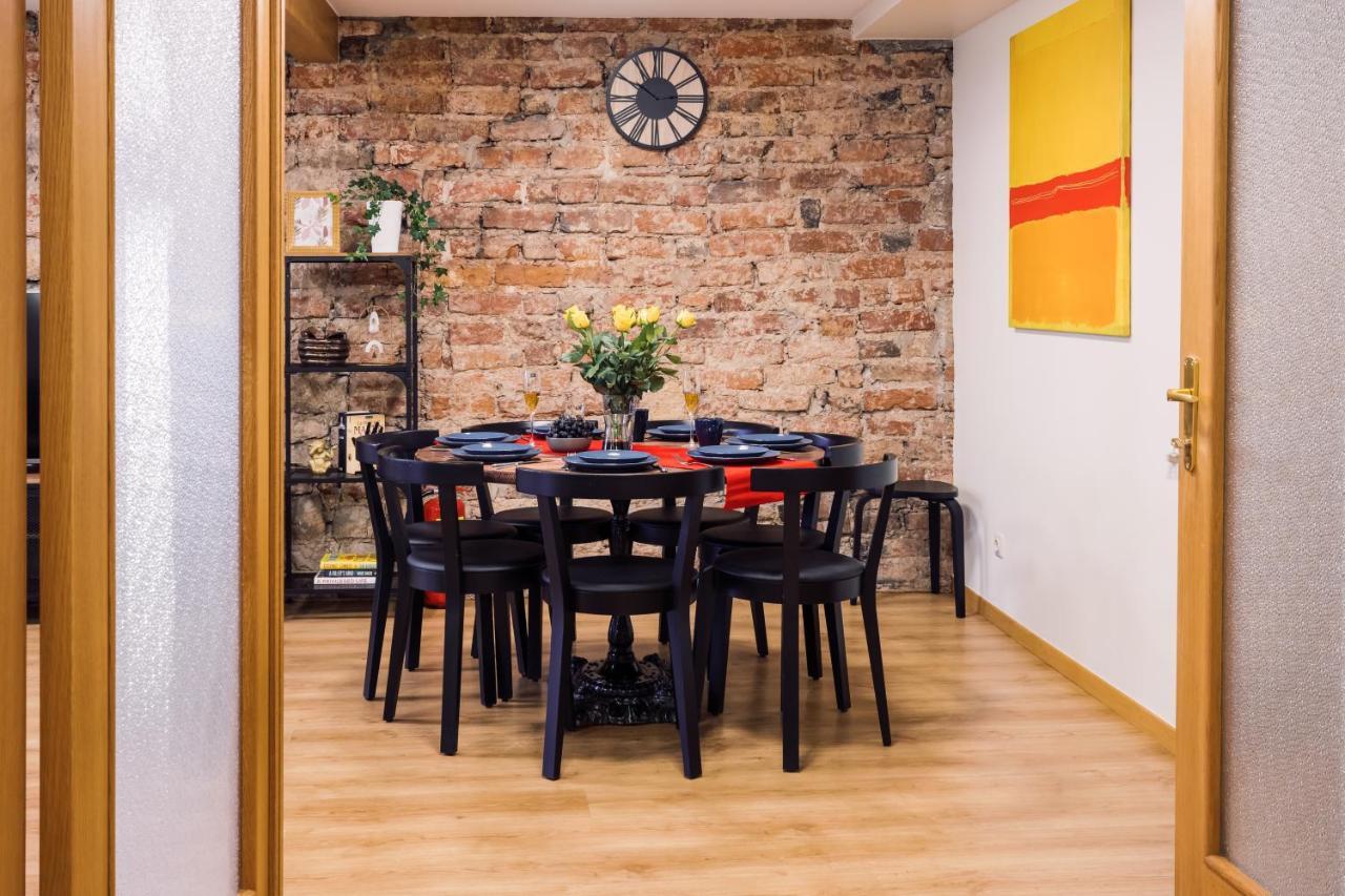 Rothko Apartment/8 Guests/4Bedrooms/Riga Old Town Dış mekan fotoğraf