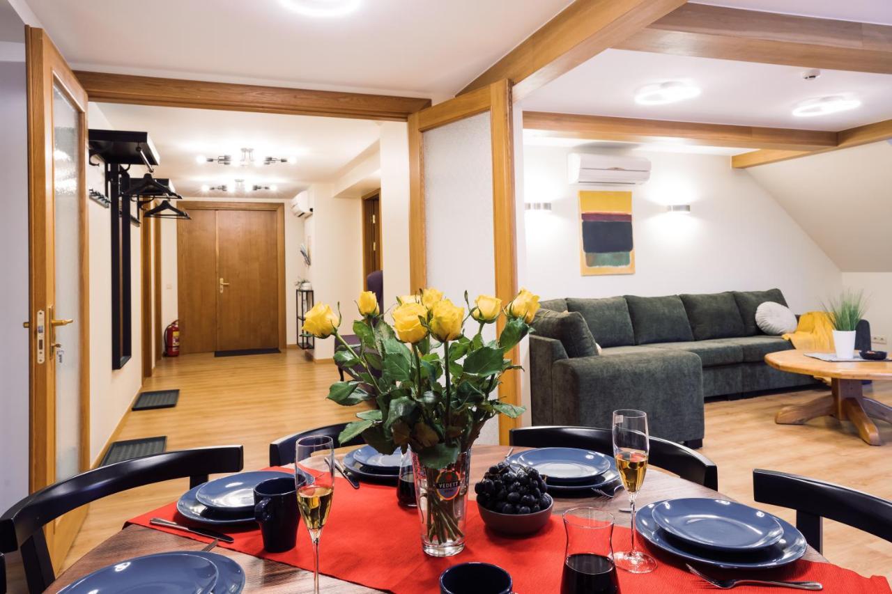 Rothko Apartment/8 Guests/4Bedrooms/Riga Old Town Dış mekan fotoğraf